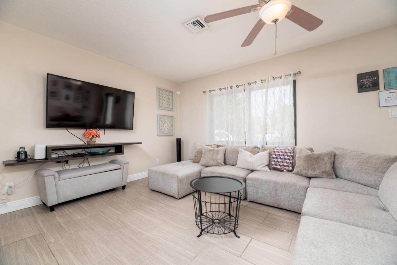 Home At Poinsettia Heights Fort Lauderdale Exterior foto